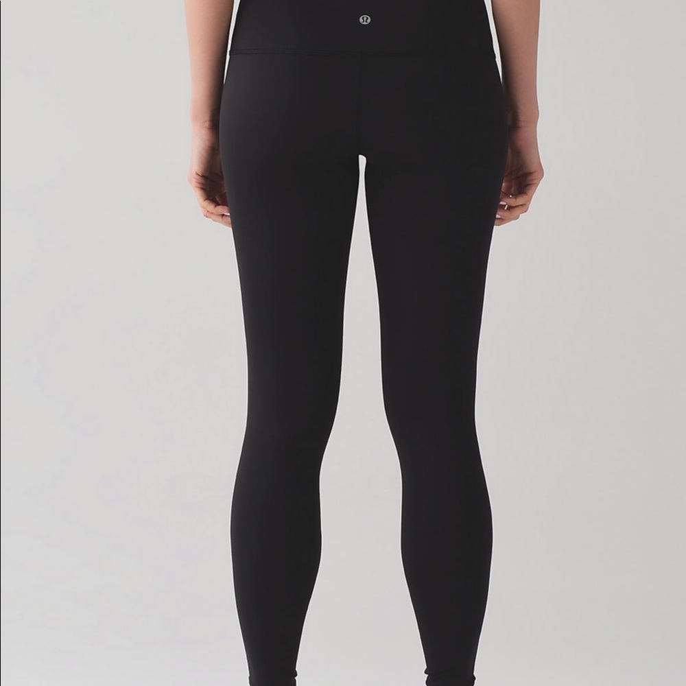 Lululemon black leggings-embellished waist size 6